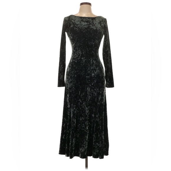 Betsey Johnson Dresses & Skirts - Vintage 90s Betsey Johnson crushed velvet Hunter green midi dress